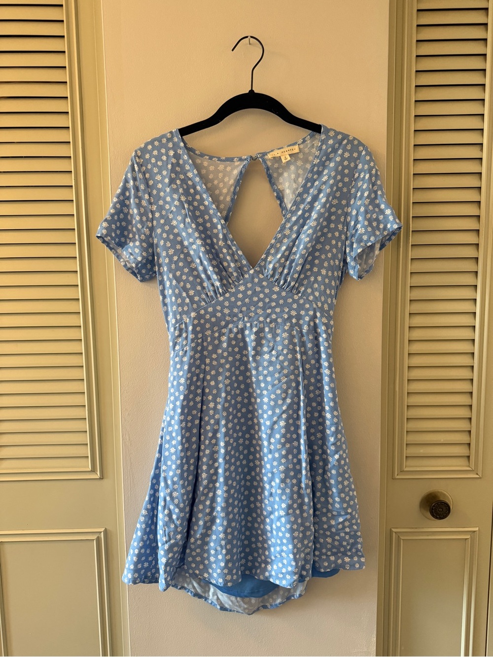 PacSun Light Blue Floral V-Neck Mini Dress